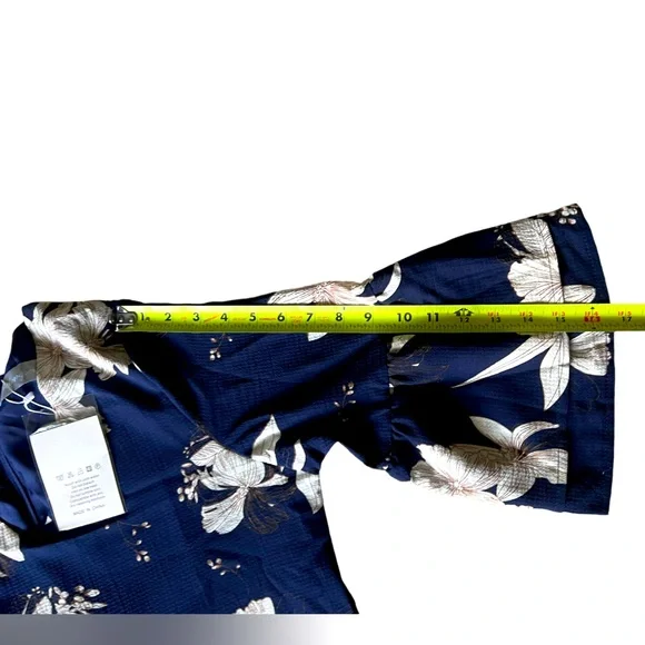 NWT BELONGSCI Womens V-Neck Bell Sleeve Shift Dress Mini Dress Navy Size Large - Picture 11 of 12